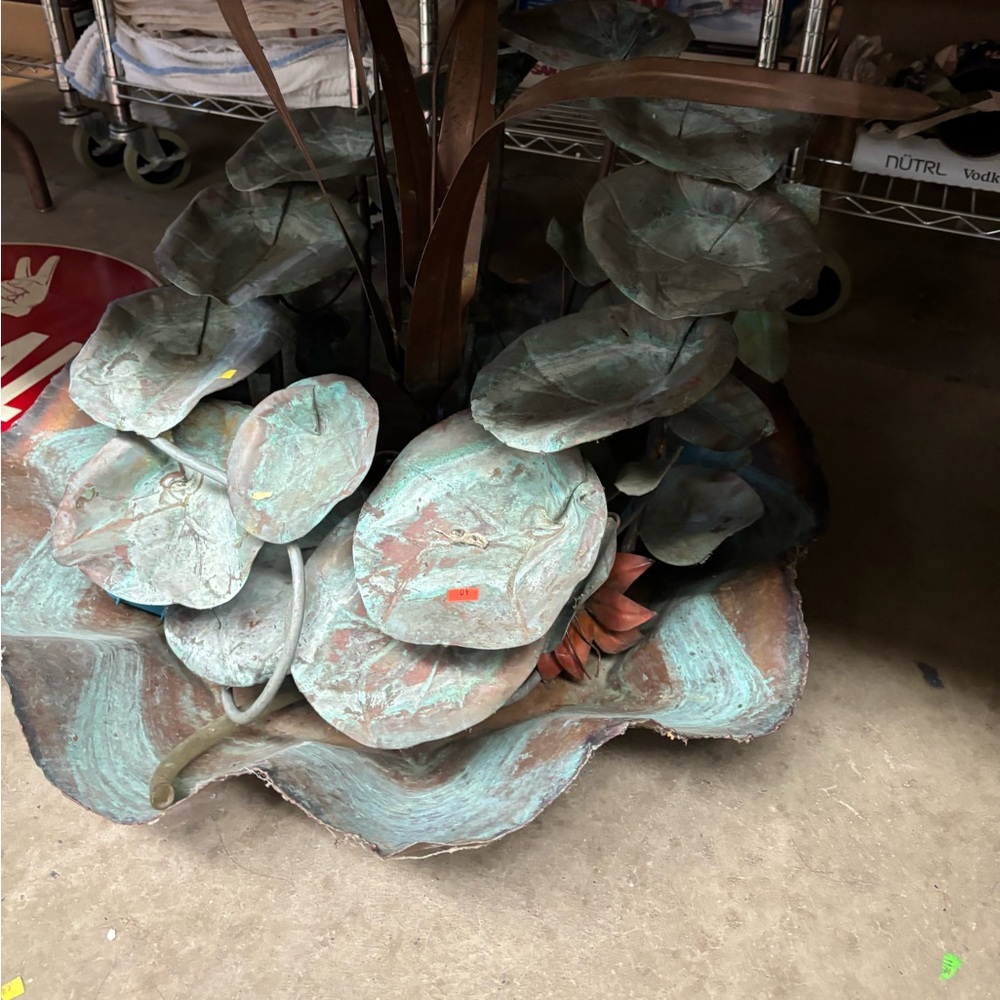 Vintage Mid-Century Modern Starburst Wall Clock by Syroco.